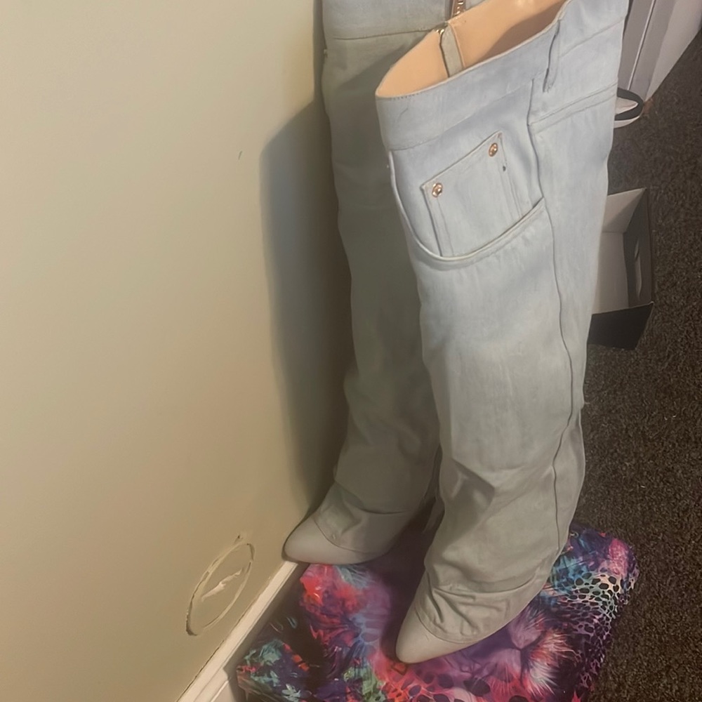 Hey la ladies, these boots are Cape Robbins fall 2023 edition